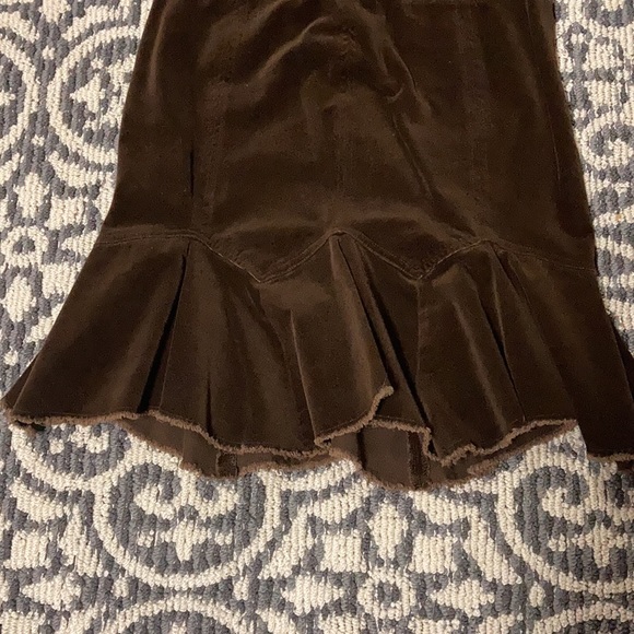 Corduroy skirt. - Picture 3 of 4